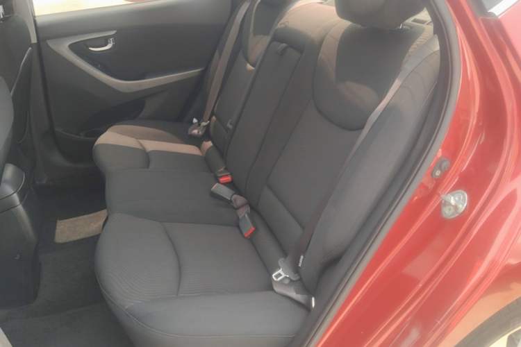 Used Hyundai Elantra (5th Generation / Langdong) 2016 1.6L Automatic Prestige Model Left Rear Seat