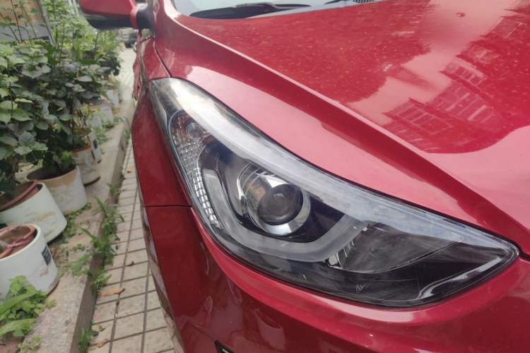 Used Hyundai Elantra (5th Generation / Langdong) 2016 1.6L Automatic Prestige Model Right Front Headlight