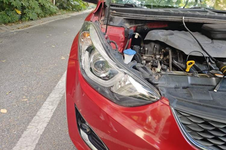 Used Hyundai Elantra (5th Generation / Langdong) 2016 1.6L Automatic Smart Version Right Front Headlight