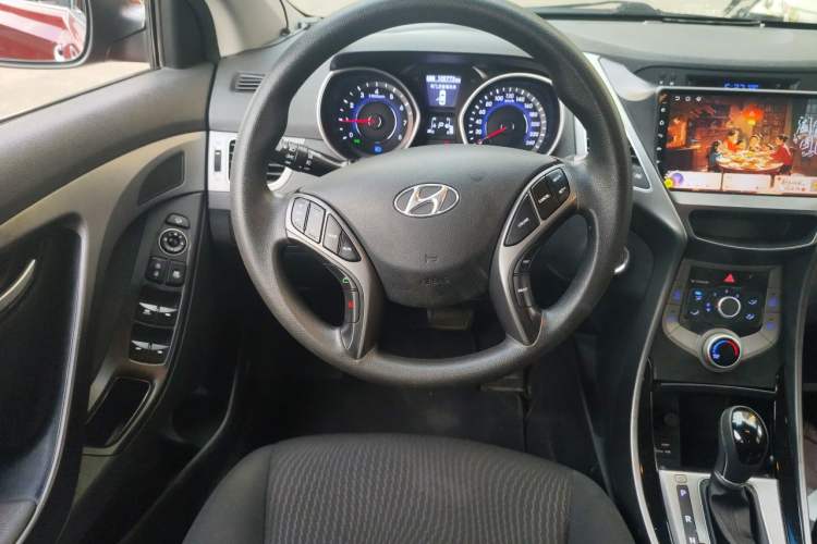 Used Hyundai Elantra (5th Generation / Langdong) 2016 1.6L Automatic Prestige Model Steering Wheel
