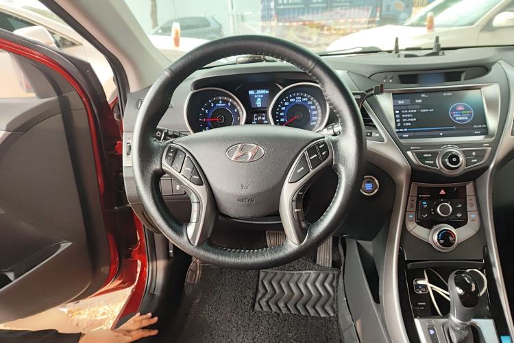 Used Hyundai Elantra (5th Generation / Langdong) 2016 1.6L Automatic Prestige Model Steering Wheel