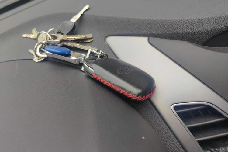 Used Hyundai Elantra (5th Generation / Langdong) 2016 1.6L Automatic Prestige Model Vehicle Key