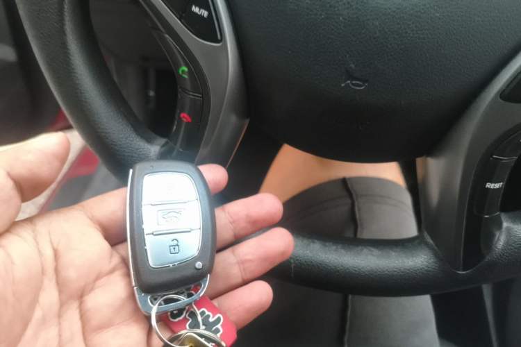 Used Hyundai Elantra (5th Generation / Langdong) 2016 1.6L Automatic Prestige Model Vehicle Key