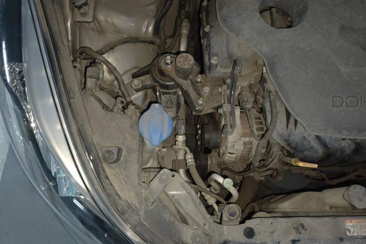 Used Hyundai Elantra (5th Generation / Langdong) 2016 1.6L Automatic Prestige Model Engine Bay Right