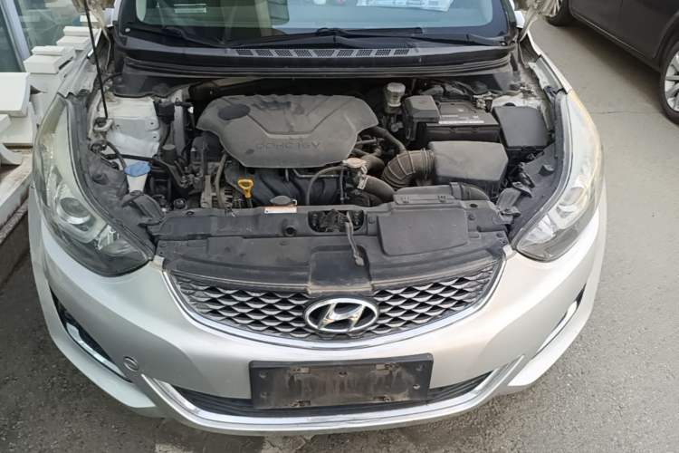 Used Hyundai Elantra (5th Generation / Langdong) 2016 1.6L Automatic Prestige Model Engine Bay
