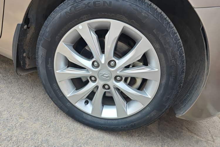 Used Hyundai Elantra (5th Generation / Langdong) 2016 1.6L Manual Luxury Model Exterior 1