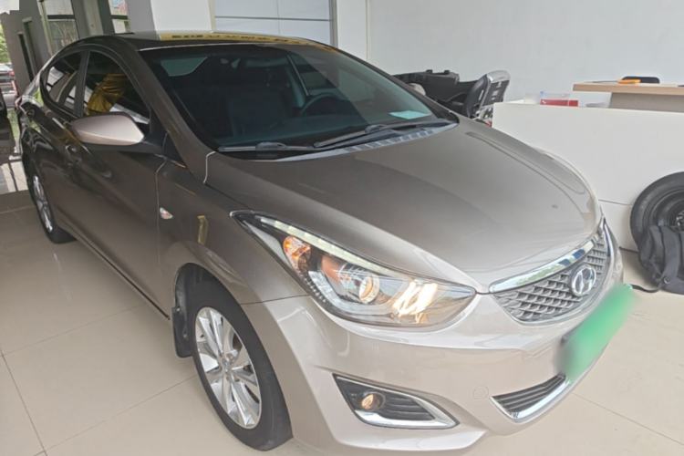 Used Hyundai Elantra (5th Generation / Langdong) 2016 1.6L Automatic Smart Version Front Right 45 Deg