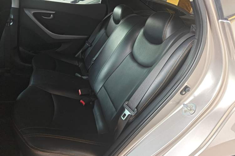 Used Hyundai Elantra (5th Generation / Langdong) 2016 1.6L Automatic Smart Version Left Rear Seat
