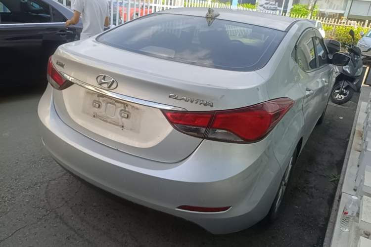 Used Hyundai Elantra (5th Generation / Langdong) 2016 1.6L Automatic Prestige Model Rear Right 45 Deg