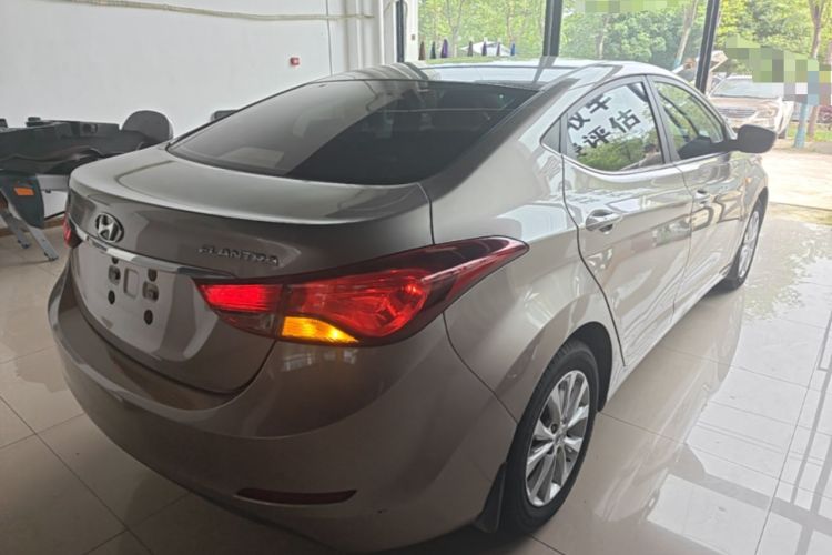 Used Hyundai Elantra (5th Generation / Langdong) 2016 1.6L Automatic Smart Version Rear Right 45 Deg