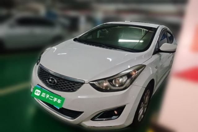 Used Hyundai Elantra (5th Generation / Langdong) 2016 1.6L Automatic Smart Version