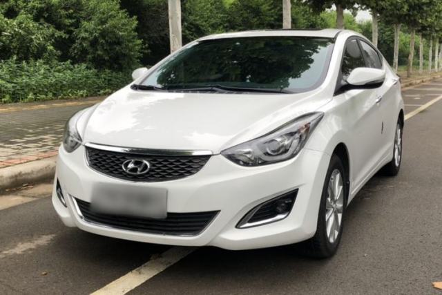 Ojetý Hyundai Elantra (5th Generation / Langdong) 2016 1.6L Manual Luxury Model