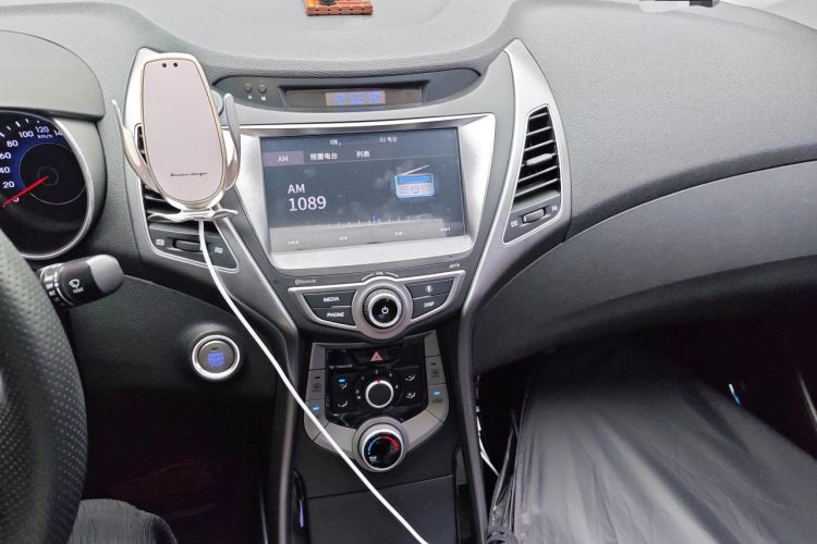 Used Hyundai Elantra (5th Generation / Langdong) 2016 1.6L Automatic Prestige Model Audio And AC Panel