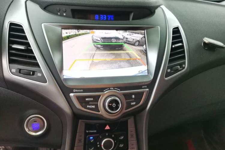 Used Hyundai Elantra (5th Generation / Langdong) 2016 1.6L Automatic Prestige Model Audio And AC Panel