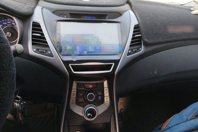 Used Hyundai Elantra (5th Generation / Langdong) 2016 1.6L Automatic Smart Version Audio And AC Panel