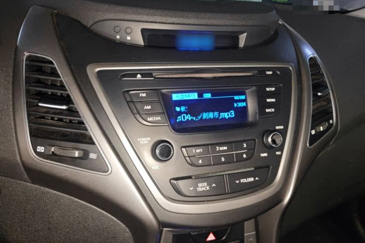 Used Hyundai Elantra (5th Generation / Langdong) 2016 1.6L Automatic Smart Version Audio And AC Panel
