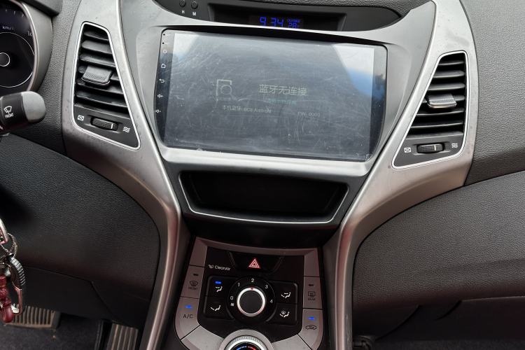 Used Hyundai Elantra (5th Generation / Langdong) 2016 1.6L Automatic Smart Version Audio And AC Panel