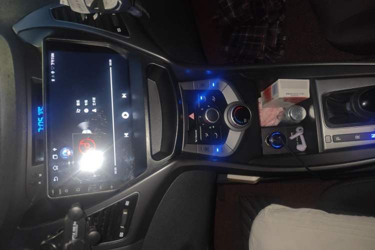 Used Hyundai Elantra (5th Generation / Langdong) 2016 1.6L Automatic Smart Version Audio And AC Panel