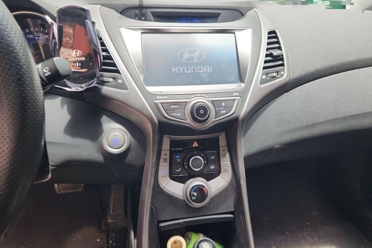 Used Hyundai Elantra (5th Generation / Langdong) 2016 1.6L Automatic Prestige Model Audio And AC Panel