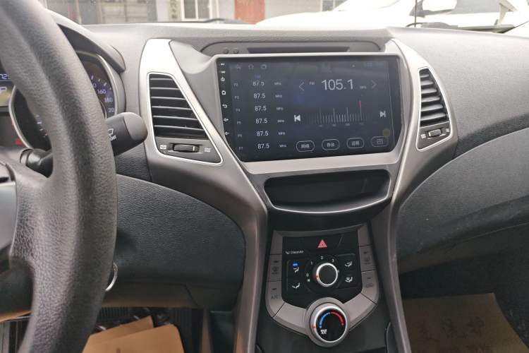 Used Hyundai Elantra (5th Generation / Langdong) 2016 1.6L Automatic Smart Version Audio And AC Panel