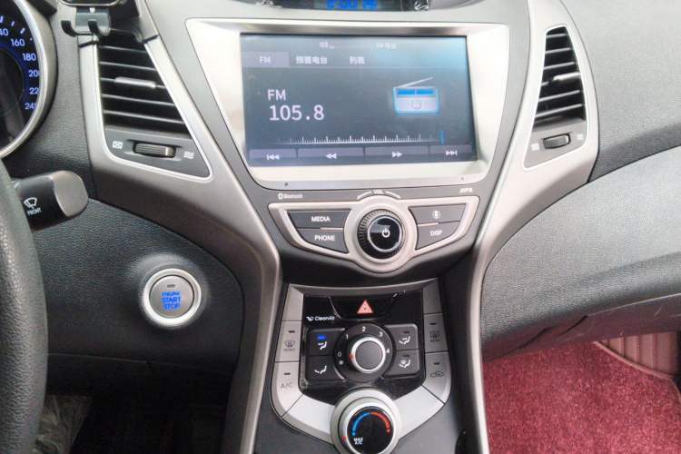 Used Hyundai Elantra (5th Generation / Langdong) 2016 1.6L Automatic Prestige Model Audio And AC Panel