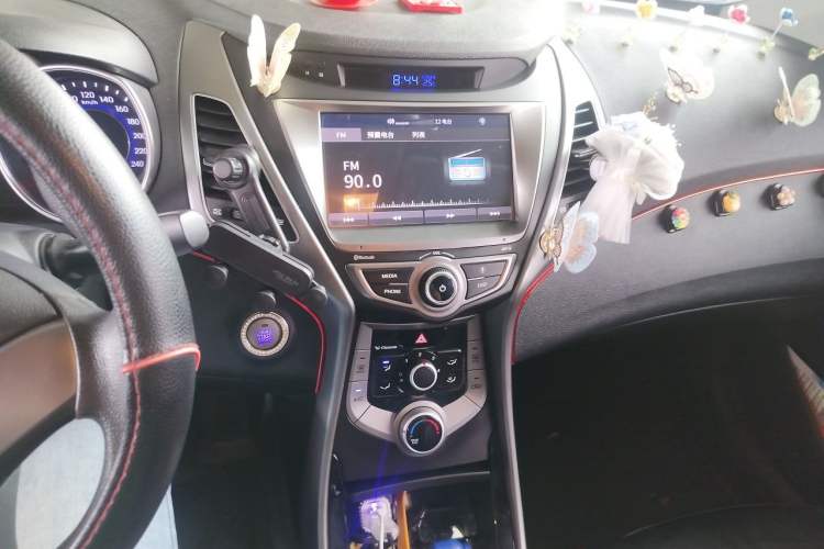 Used Hyundai Elantra (5th Generation / Langdong) 2016 1.6L Manual Luxury Model Audio And AC Panel