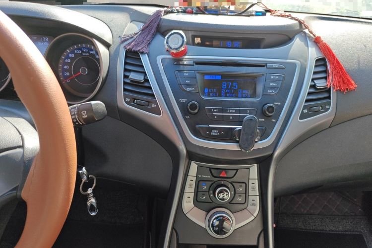 Used Hyundai Elantra (5th Generation / Langdong) 2016 1.6L Manual Fashion Edition Audio And AC Panel