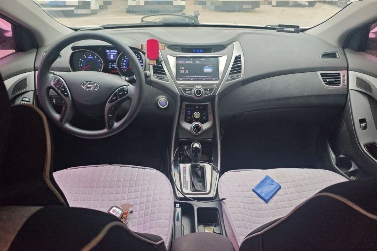 Used Hyundai Elantra (5th Generation / Langdong) 2016 1.6L Automatic Prestige Model Center Console