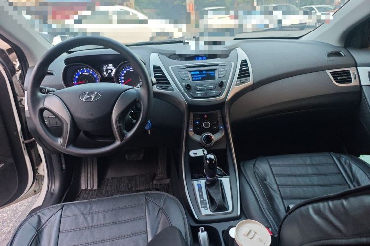 Used Hyundai Elantra (5th Generation / Langdong) 2016 1.6L Automatic Smart Version Center Console