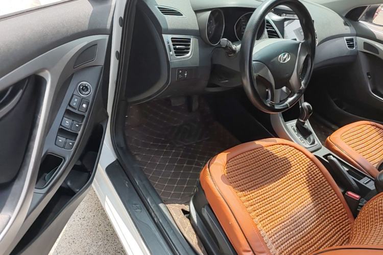 Used Hyundai Elantra (5th Generation / Langdong) 2016 1.6L Automatic Smart Version Driver Seat