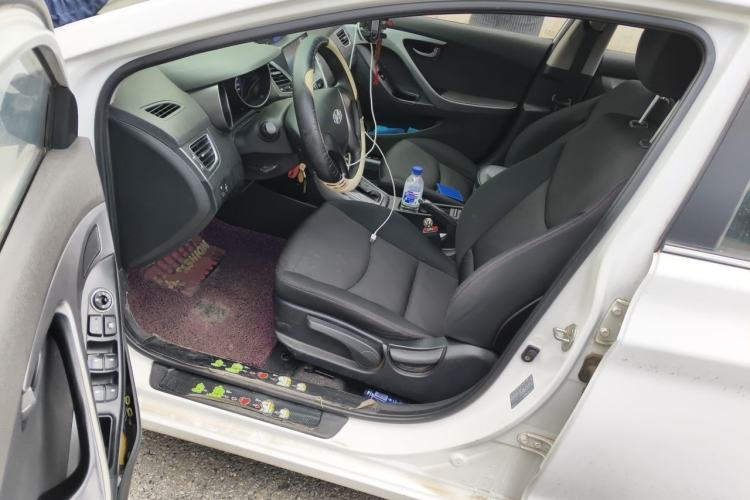 Used Hyundai Elantra (5th Generation / Langdong) 2016 1.6L Automatic Smart Version Driver Seat