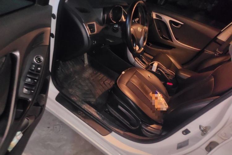 Used Hyundai Elantra (5th Generation / Langdong) 2016 1.6L Automatic Smart Version Driver Seat