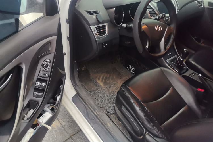 Used Hyundai Elantra (5th Generation / Langdong) 2016 1.6L Manual Luxury Model Driver Seat