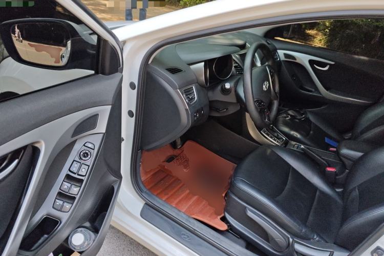 Used Hyundai Elantra (5th Generation / Langdong) 2016 1.6L Automatic Prestige Model Driver Seat