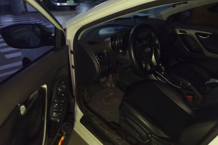 Used Hyundai Elantra (5th Generation / Langdong) 2016 1.6L Automatic Prestige Model Driver Seat