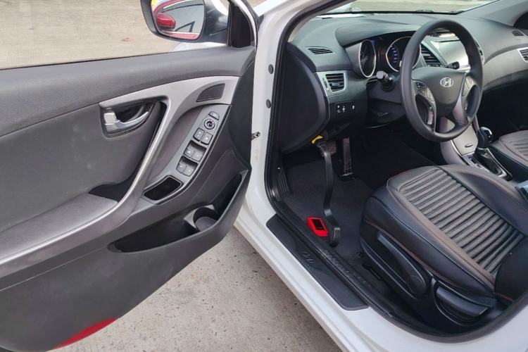 Used Hyundai Elantra (5th Generation / Langdong) 2016 1.6L Automatic Prestige Model Driver Seat