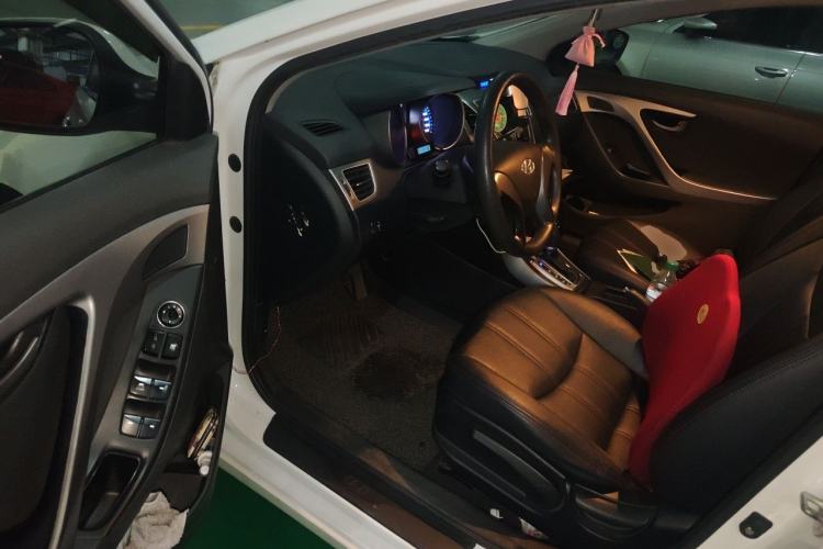 Used Hyundai Elantra (5th Generation / Langdong) 2016 1.6L Automatic Smart Version Driver Seat
