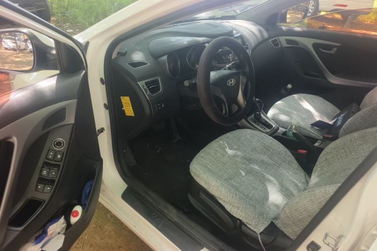 Used Hyundai Elantra (5th Generation / Langdong) 2016 1.6L Automatic Smart Version Driver Seat
