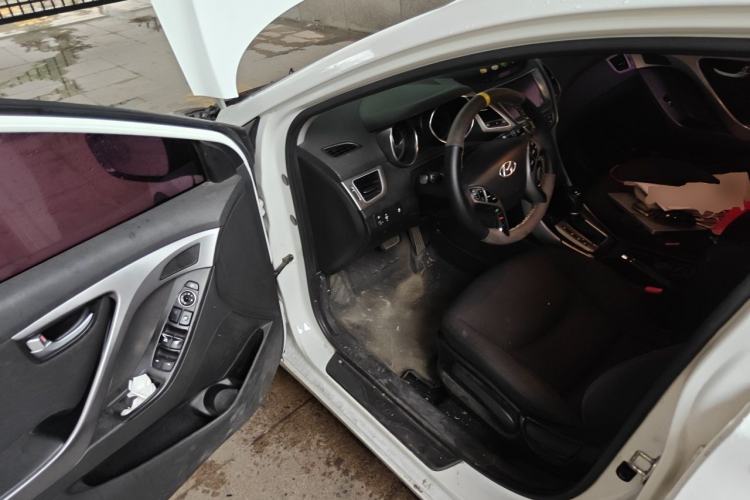 Used Hyundai Elantra (5th Generation / Langdong) 2016 1.6L Automatic Prestige Model Driver Seat