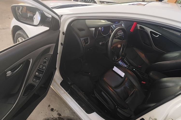 Used Hyundai Elantra (5th Generation / Langdong) 2016 1.6L Automatic Prestige Model Driver Seat