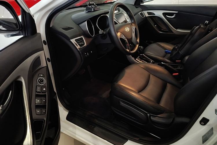 Used Hyundai Elantra (5th Generation / Langdong) 2016 1.6L Automatic Prestige Model Driver Seat