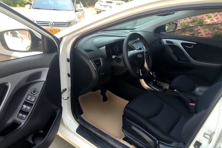 Used Hyundai Elantra (5th Generation / Langdong) 2016 1.6L Automatic Smart Version Driver Seat