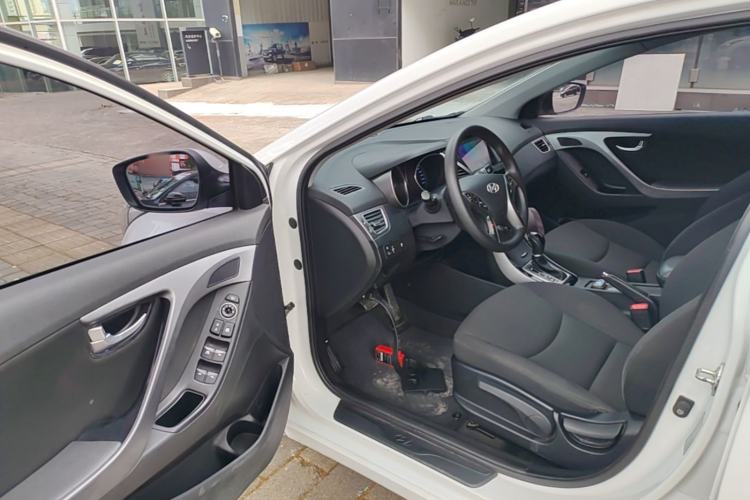 Used Hyundai Elantra (5th Generation / Langdong) 2016 1.6L Automatic Prestige Model Driver Seat