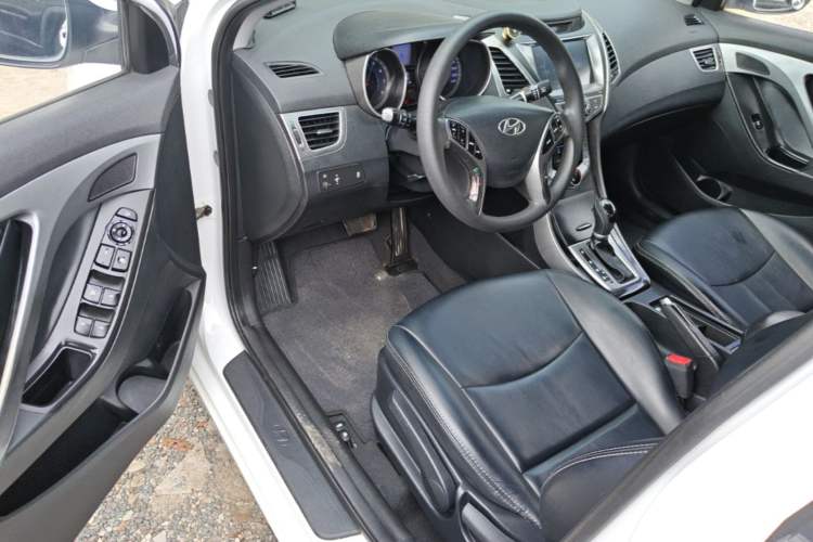 Used Hyundai Elantra (5th Generation / Langdong) 2016 1.6L Automatic Prestige Model Driver Seat