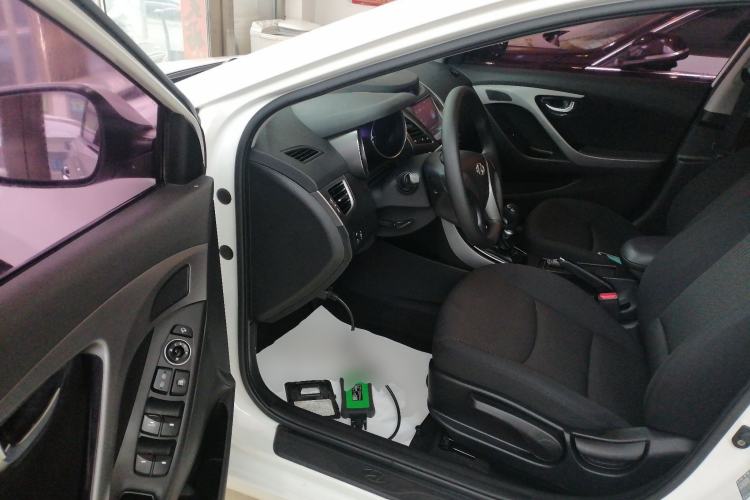 Used Hyundai Elantra (5th Generation / Langdong) 2016 1.6L Manual Luxury Model Driver Seat