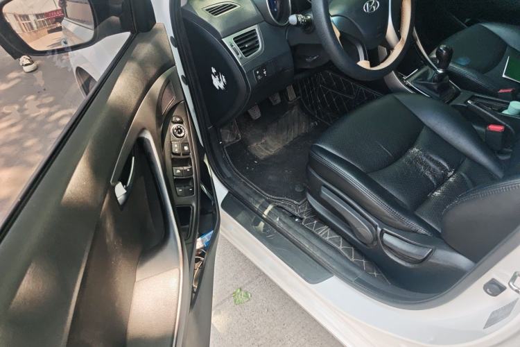 Used Hyundai Elantra (5th Generation / Langdong) 2016 1.6L Manual Luxury Model Driver Seat