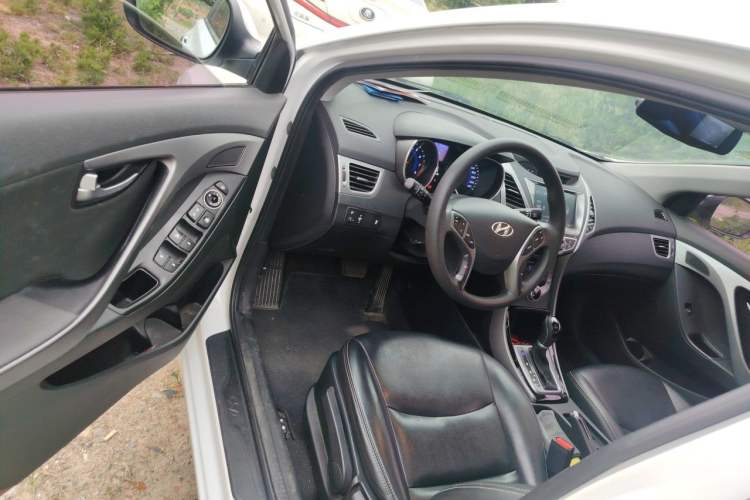Used Hyundai Elantra (5th Generation / Langdong) 2016 1.6L Automatic Prestige Model Driver Seat