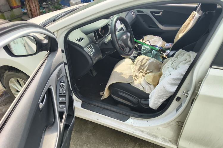 Used Hyundai Elantra (5th Generation / Langdong) 2016 1.6L Manual Luxury Model Driver Seat