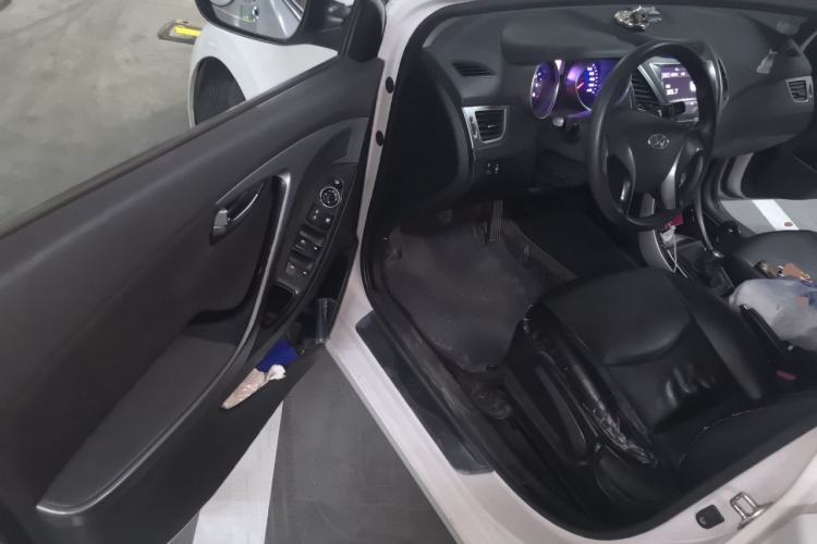 Used Hyundai Elantra (5th Generation / Langdong) 2016 1.6L Manual Luxury Model Driver Seat