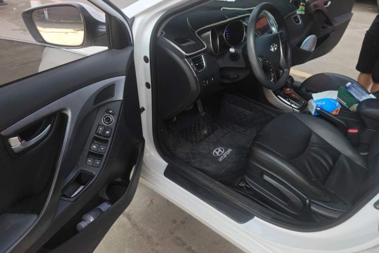 Used Hyundai Elantra (5th Generation / Langdong) 2016 1.6L Automatic Prestige Model Driver Seat